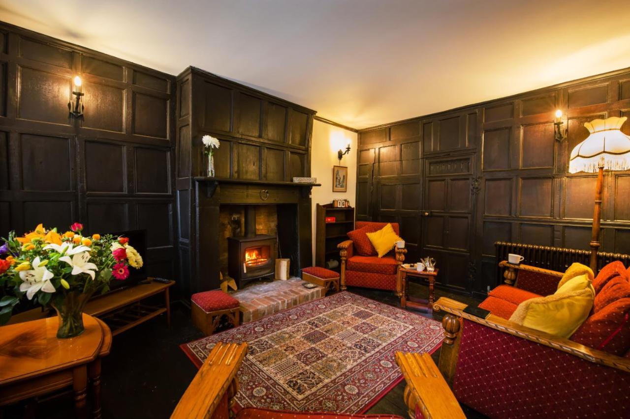 "Wesley House" Historic Home In Town Centre With Parking Shrewsbury Esterno foto